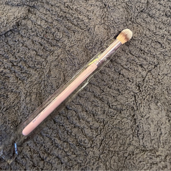 Makeup Bundle - Picture 11 of 13